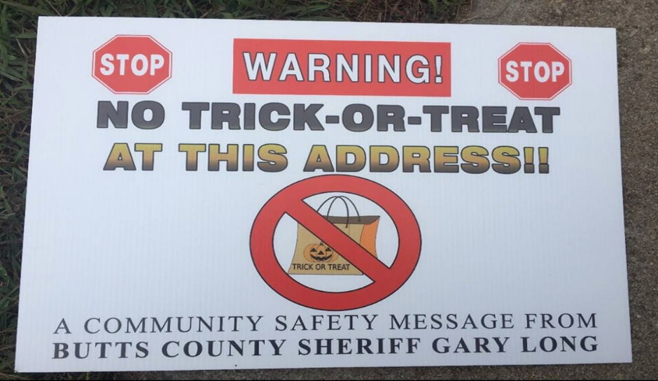 Trick or Treat sign