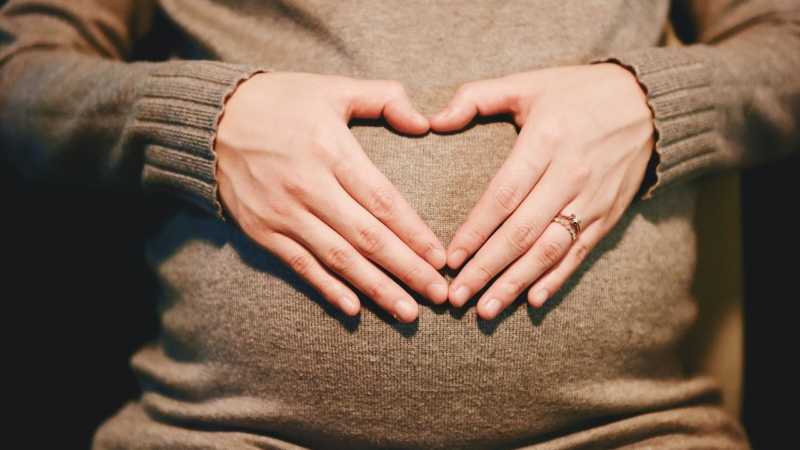 pregnant belly