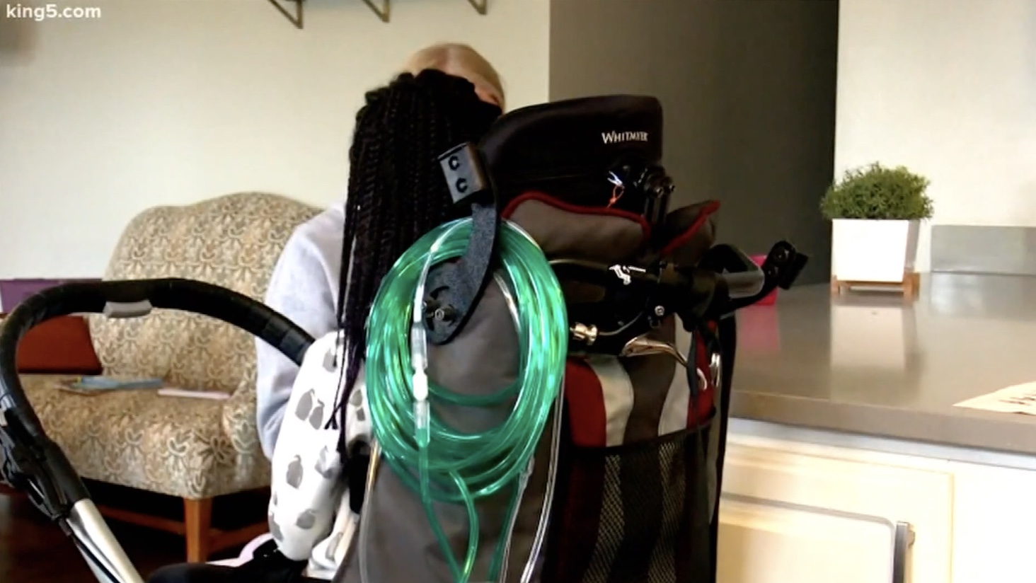 Mom charged with child abuse for forcing 'medically unnecessary treatment' on her adopted 6-year-old daughter – Crime Online - Vimarsana News