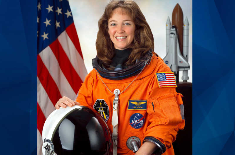 Lisa Nowak in NASA uniform