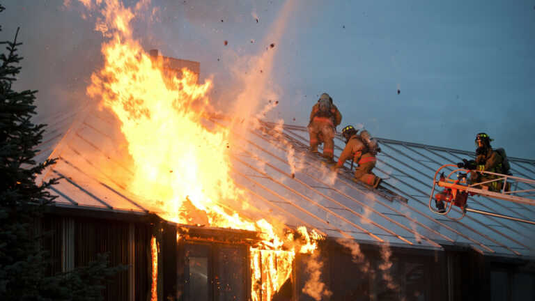 911 Dispatcher Hung Up On Spanish Speaking Caller He Then Dies In Fire 