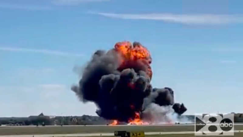 Dallas Airshow crash