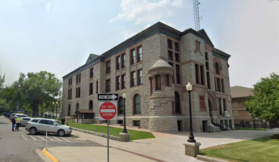 Woman Shot Dead After Threatening Staff at Montana Courthouse