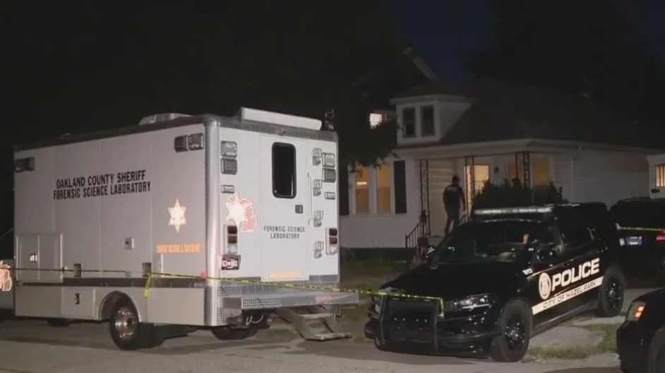 Mom Found Dead Alongside 12-Year-Old Son in Suspected Homicide