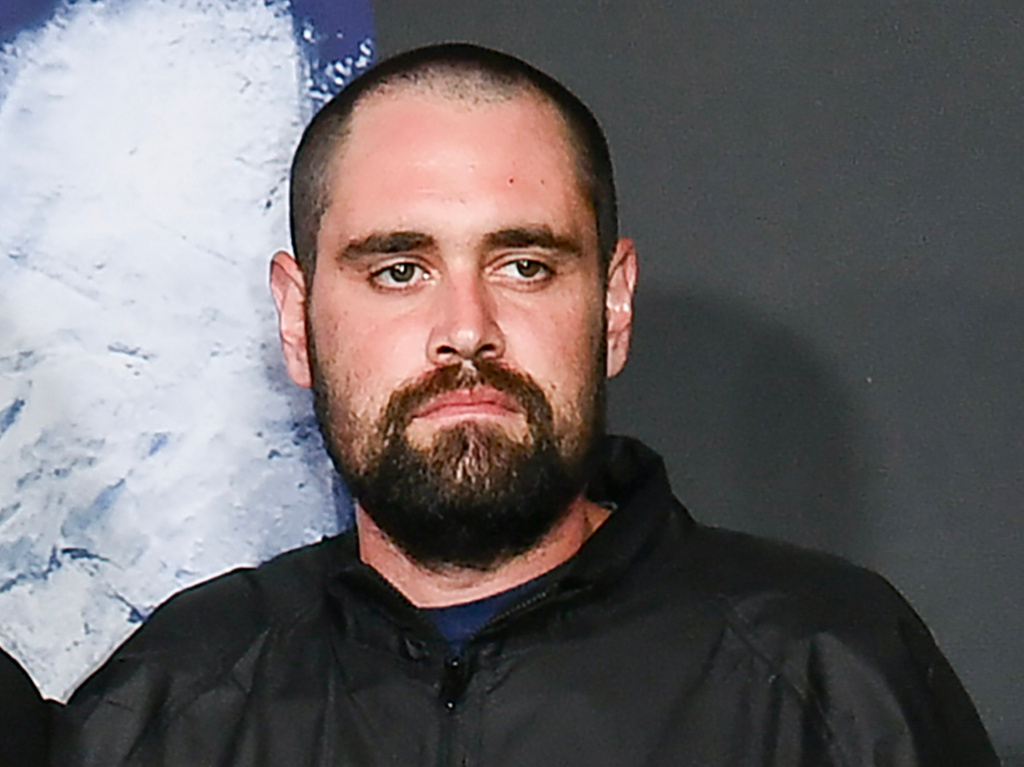 VIDEO: Rob Reiner’s Son Nick at Gas Station Moments Before Arrest for Parents’ Murders