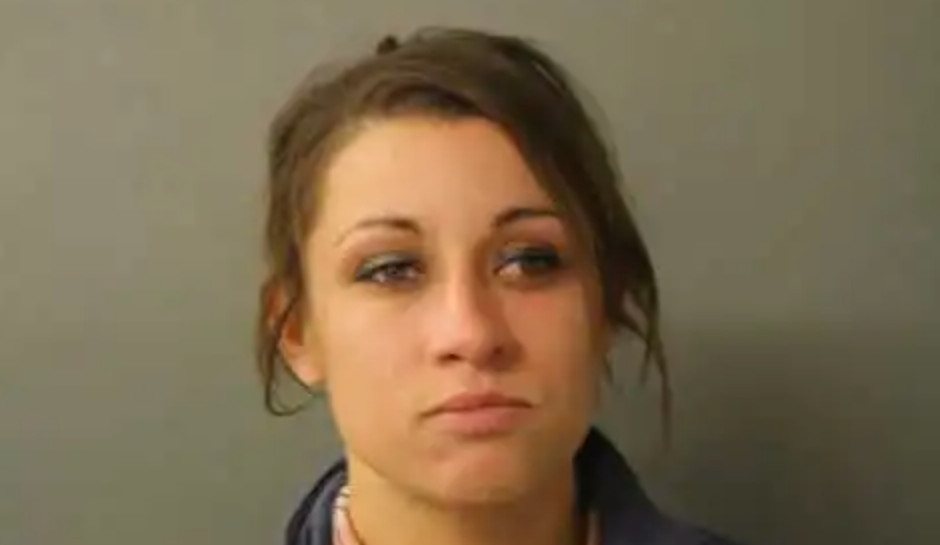 Cops in Vermont Searching for Woman They Say Let Baby Drown in Bathtub Last Year