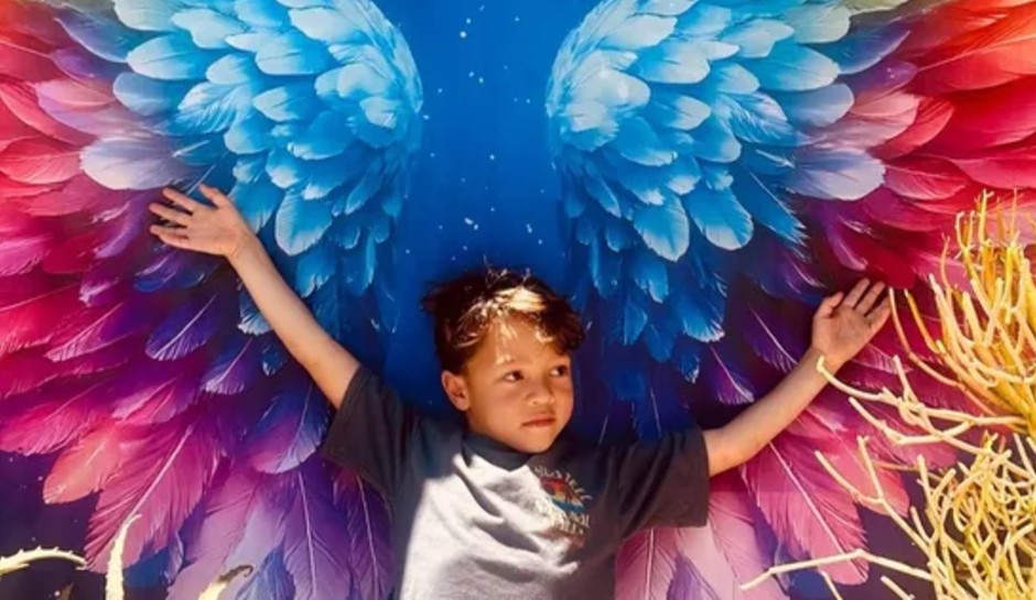 California Woman Driving Without License Runs Over 6-Year-Old Boy Twice, Flees the Scene