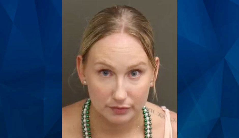 Florida Mom Abandons 12-Year-Old Daughter at Universal Bar to Go Dancing at Another Bar